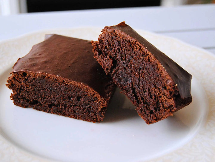 Torta Modena Modna 500g traditional flourless chocolate cake with almonds and rum flavor